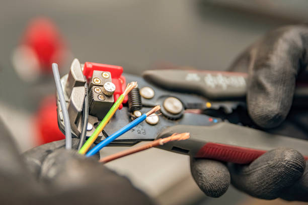 Best Electrical Troubleshooting Services  in St Helen, MI